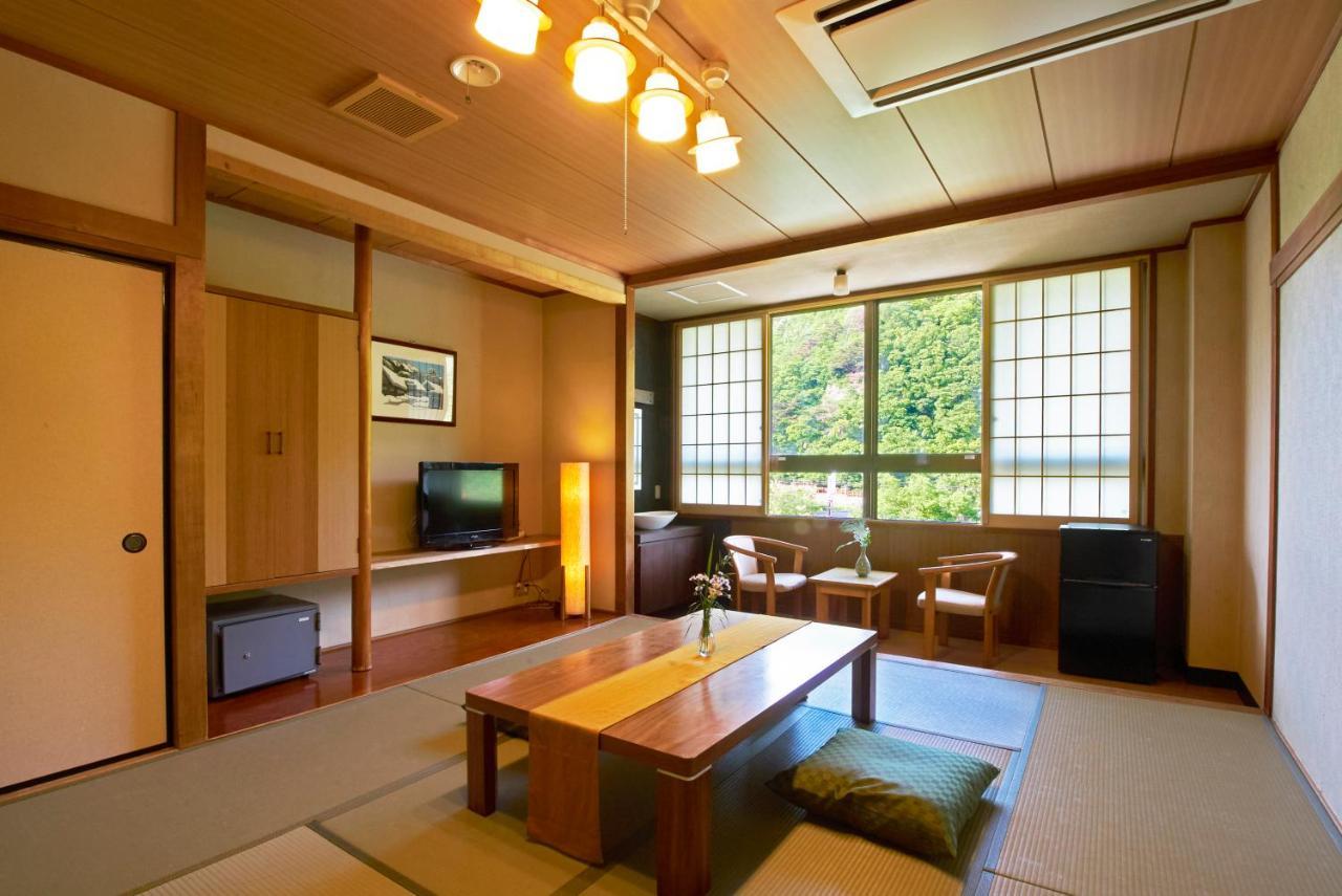 Yutoriro Bandai Atami Hotell Kōriyama Exteriör bild